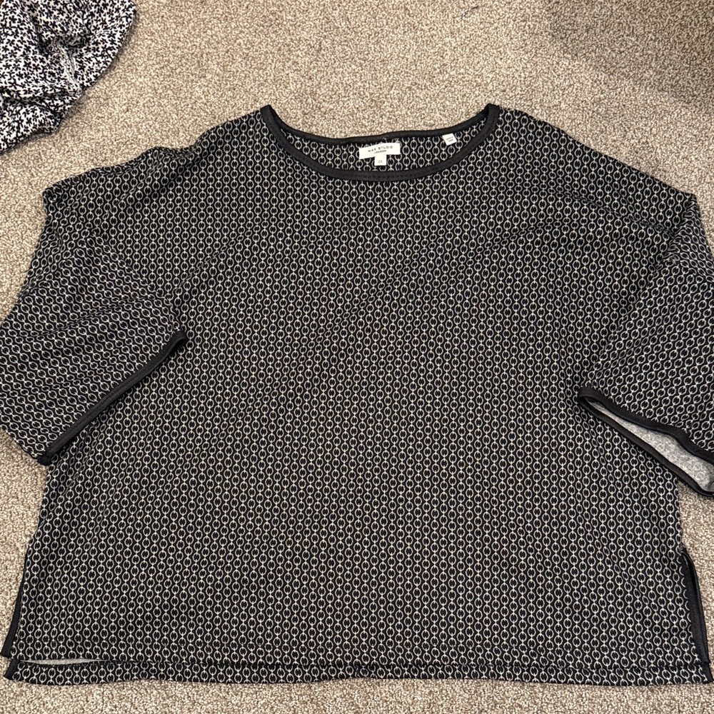 Max Studio Black and White Geometric Blouse